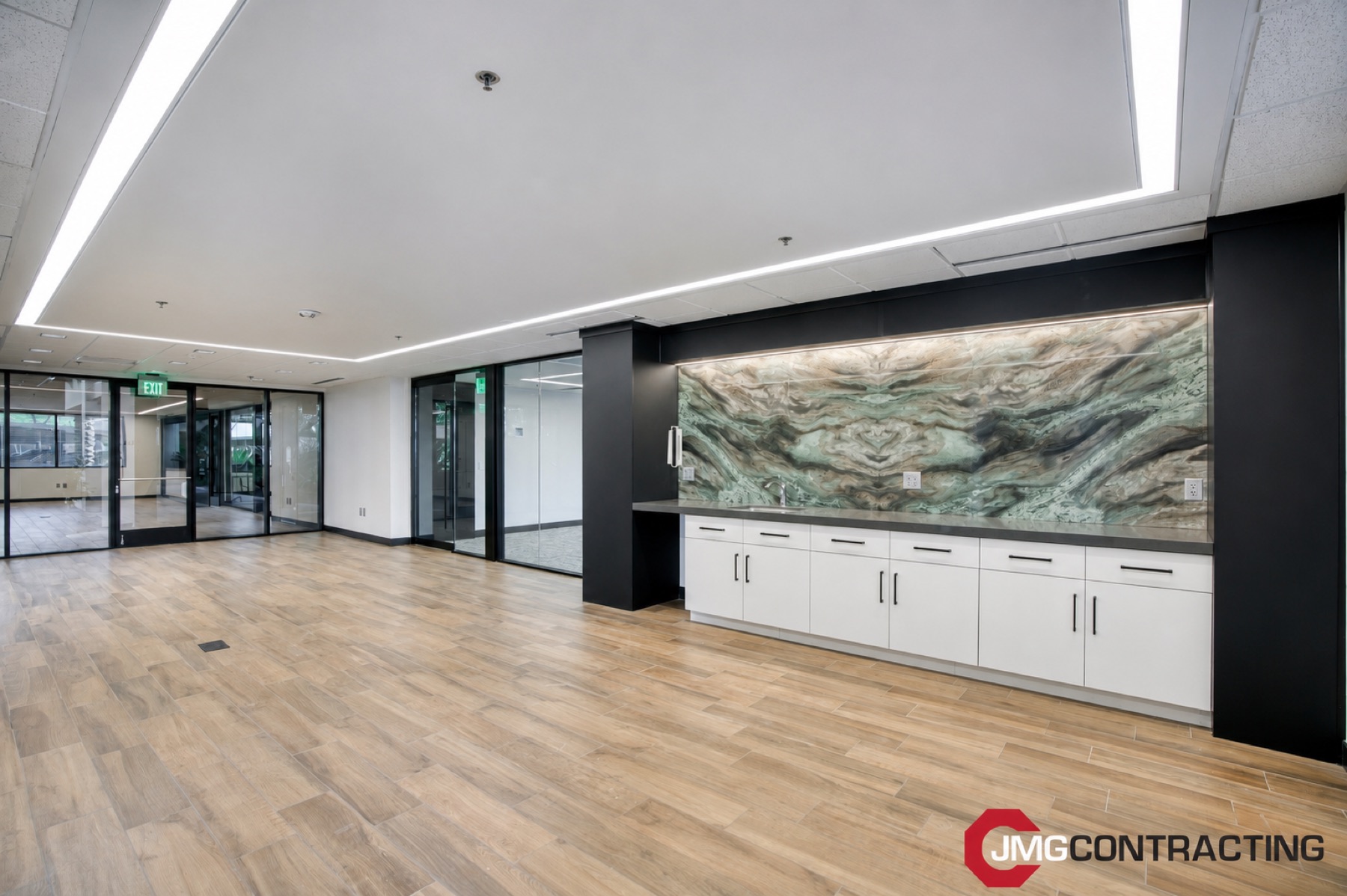 87th St Suite 120 — Open Common Area with Break Bar